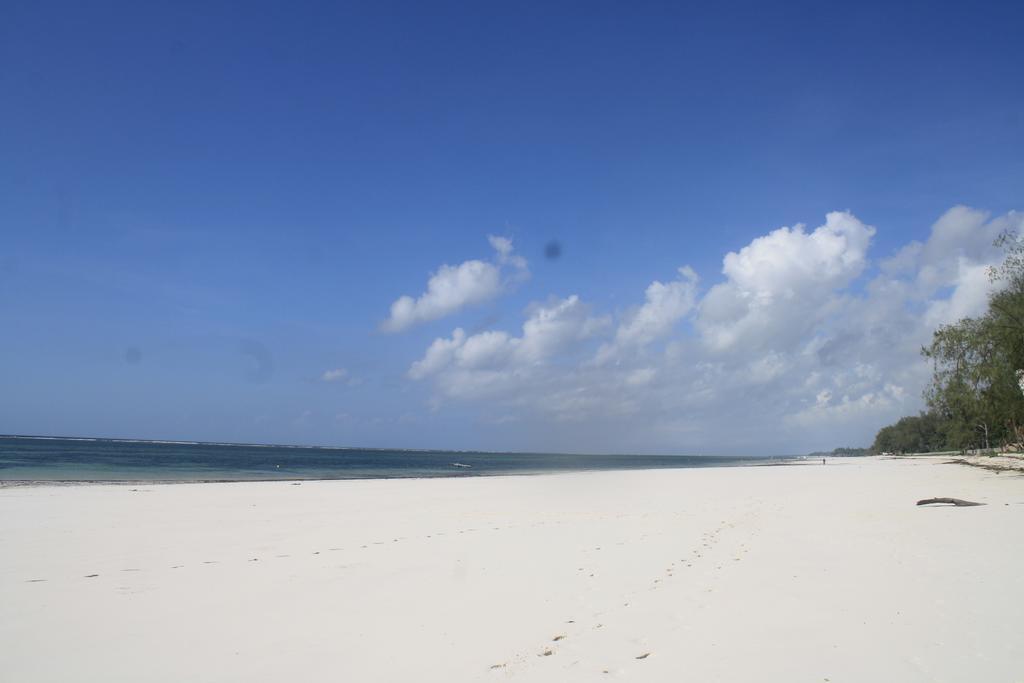 Diani Marine Divers Village 디아니 해변 외부 사진
